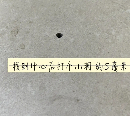 龙港瓷砖空鼓维修公司专业解答在瓷砖铺贴过程中，如果砂料搅拌不均匀，将会带来以下问题